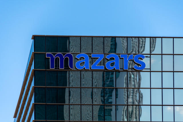 Mazars crypto.com blockchain app development services