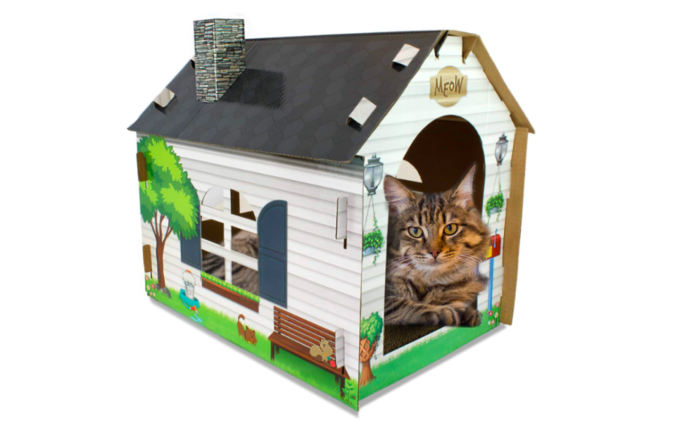 <p>Si quieres que tu gatito tenga una casa como la de los cuentos, esta de ASPCA te encantará. Tiene un tablero para rascar en su interior y trae Catnip de regalo. Sus medidas son 24 x 35 x 27 cm. Su precio es de <a href="https://www.amazon.com.mx/gp/product/B07VGTY417/ref=as_li_qf_asin_il_tl?ie=UTF8&tag=casas-gatos-mx-20&creative=9325&linkCode=as2&creativeASIN=B07VGTY417&linkId=72eaf34f2ddbeb5b6a1fe7d1f34586f6" rel="nofollow noopener" target="_blank" data-ylk="slk:$567 pesos en Amazon México;elm:context_link;itc:0;sec:content-canvas" class="link ">$567 pesos en Amazon México</a> y de <a href="https://amzn.to/3neWX9v" rel="nofollow noopener" target="_blank" data-ylk="slk:US$19,99 en Amazon.com;elm:context_link;itc:0;sec:content-canvas" class="link ">US$19,99 en Amazon.com</a> .</p> 