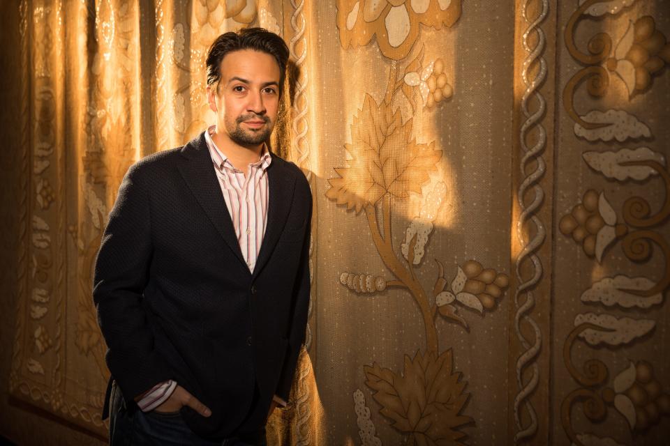 11/27/18 12:32:21 PM -- Beverly Hills, CA, U.S.A  -- Lin-Manuel Miranda stars in "Mary Poppins Returns"