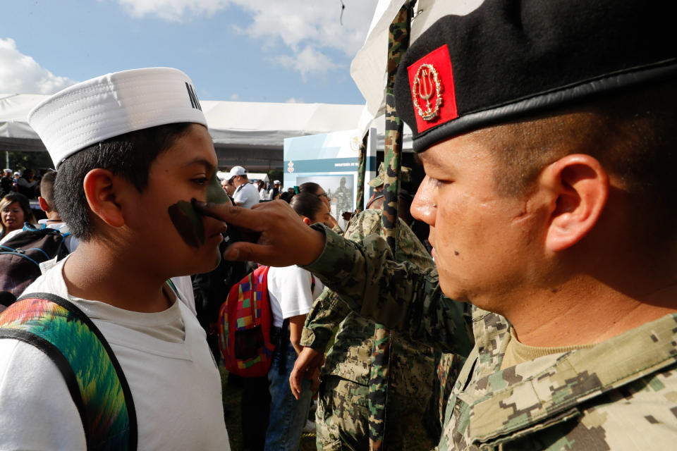 FOTOS: Así es como 'Frida' reconcilió a mexicanos con militares