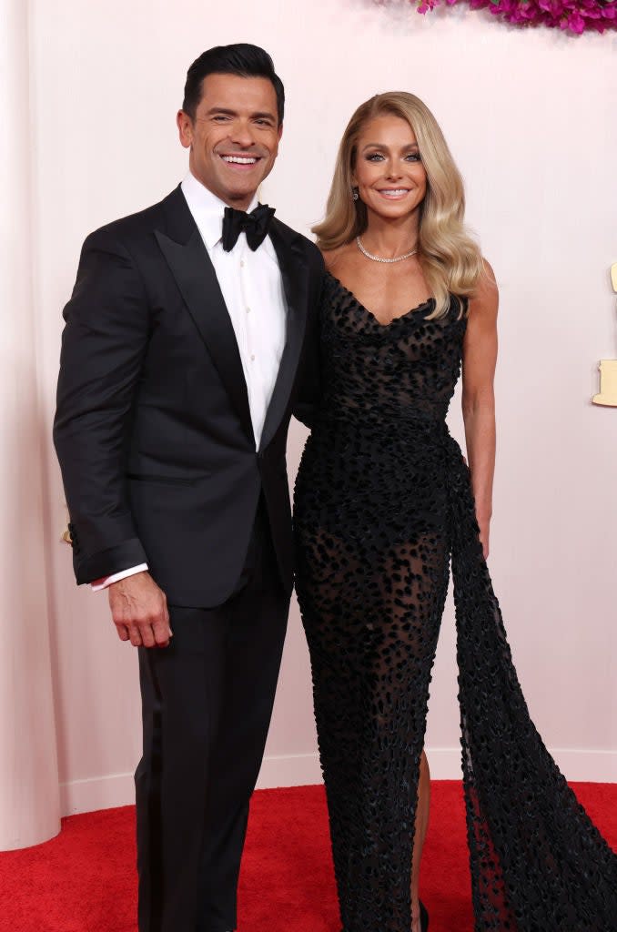 Mark Consuelos and Kelly Ripa