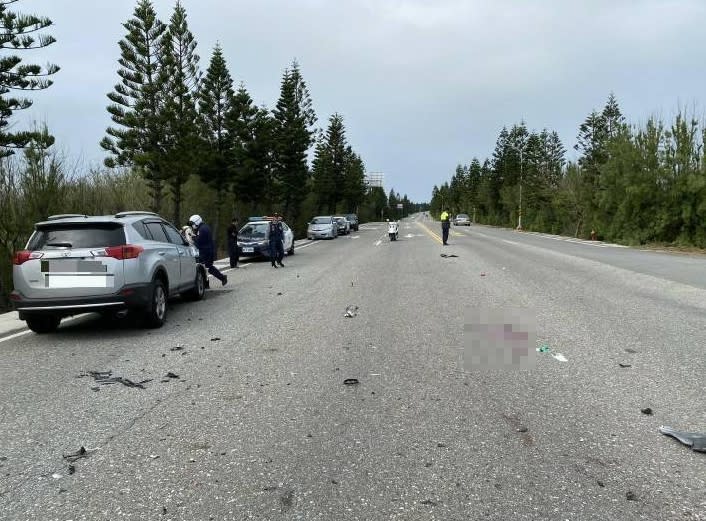 澎湖西嶼大池牌樓前發生死亡車禍。（圖／白沙警分局提供）