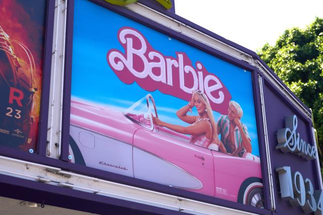 Fábrica de pegatinas en 3D de Barbie, Mattel, Correos Market