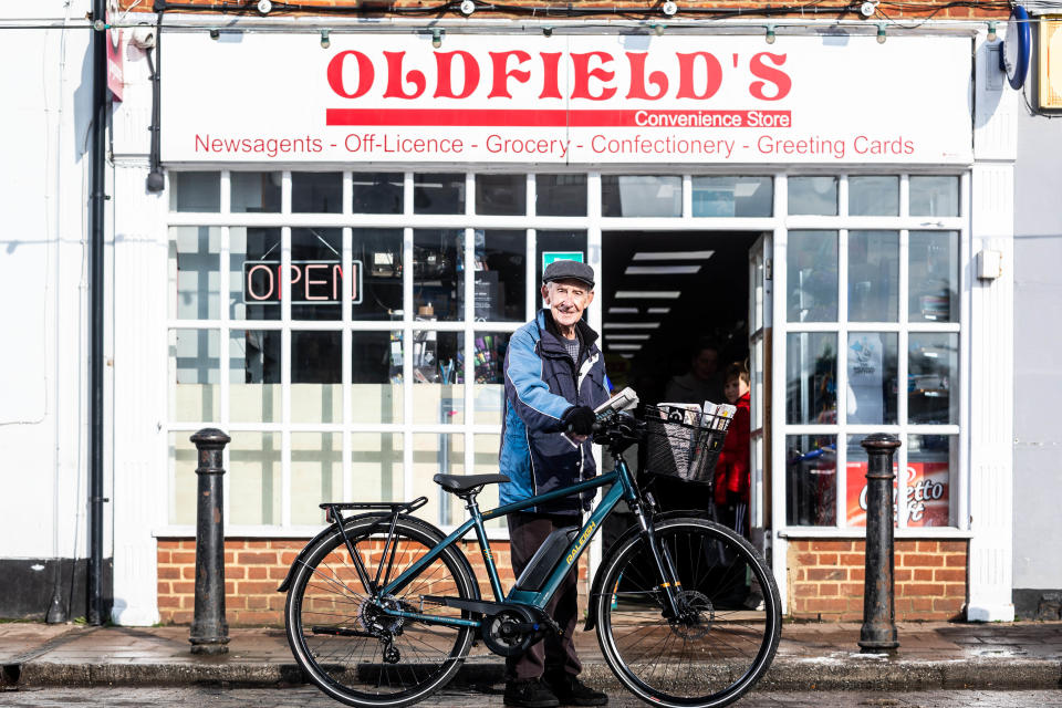 <p>EDITORIAL USE ONLY George Bailey, who is one of the oldest paperboys in the UK, completes his paper round in Maidstone, Kent, on his new Raleigh e-bike, which has been gifted to him by Evans Cycles to celebrate his 80th birthday.</p>
