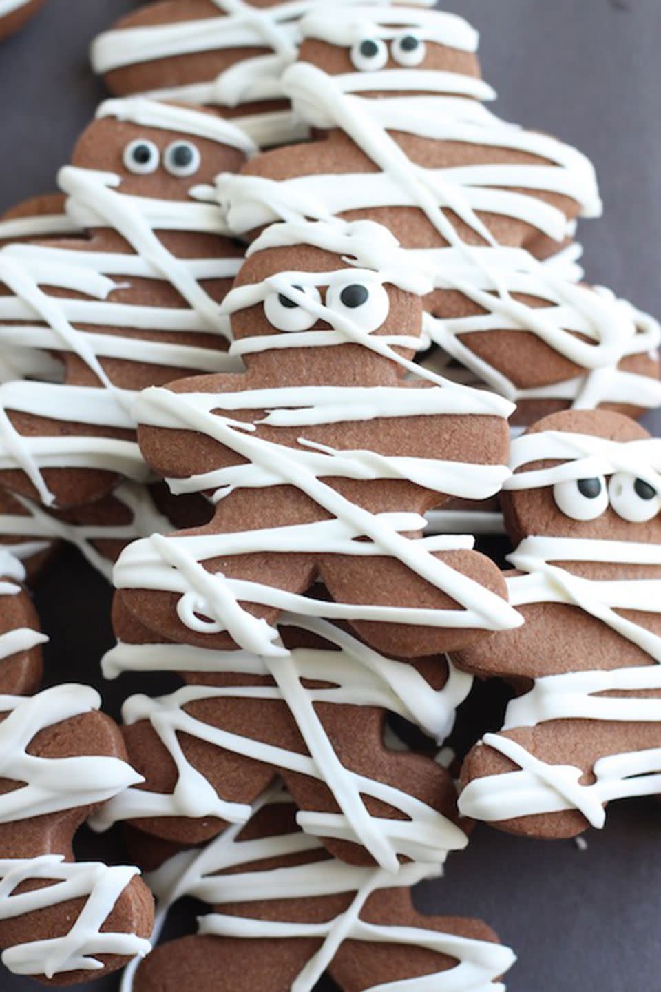 Chocolate Pumpkin Mummy Cookies