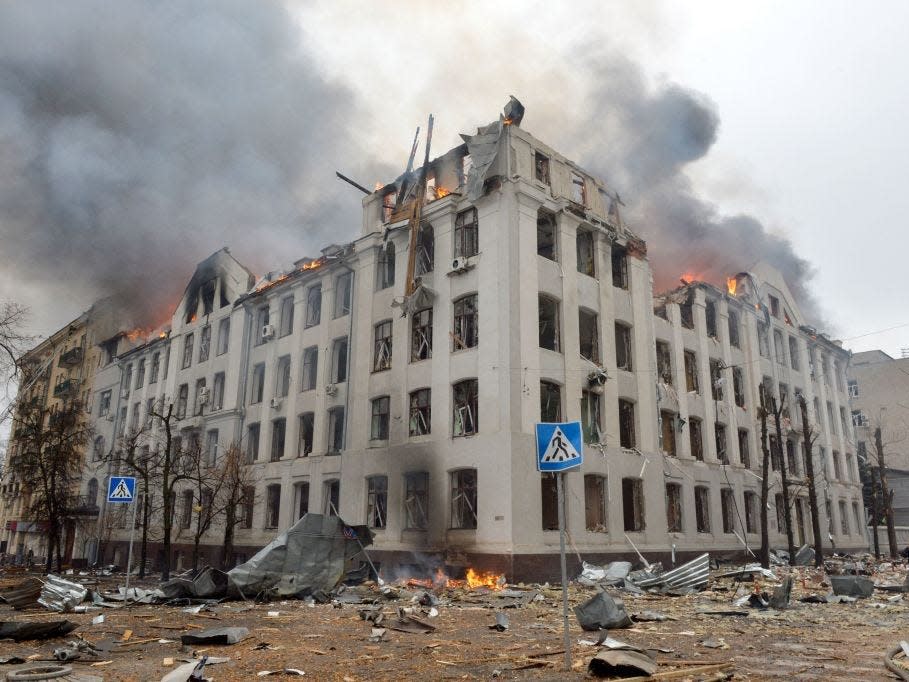 Karazin Kharkiv National University in Ukraine on fire