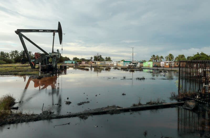 Oil field near Lake Maracaibo, in Cabimas