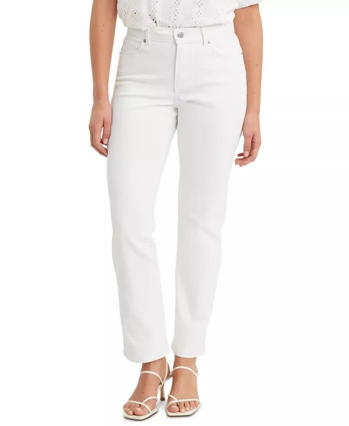 <p><a href="https://go.redirectingat.com?id=74968X1596630&url=https%3A%2F%2Fwww.macys.com%2Fshop%2Fproduct%2Flevis-womens-classic-straight-leg-jeans%3FID%3D5085704&sref=https%3A%2F%2Fwww.thepioneerwoman.com%2Ffashion-style%2Fg44053515%2Fbest-white-jeans%2F" rel="nofollow noopener" target="_blank" data-ylk="slk:Shop Now;elm:context_link;itc:0;sec:content-canvas" class="link ">Shop Now</a></p><p>Levi's Women's Classic Straight-Leg Jeans</p><p>$69.50</p><p>macys.com</p><span class="copyright">Macy's</span>