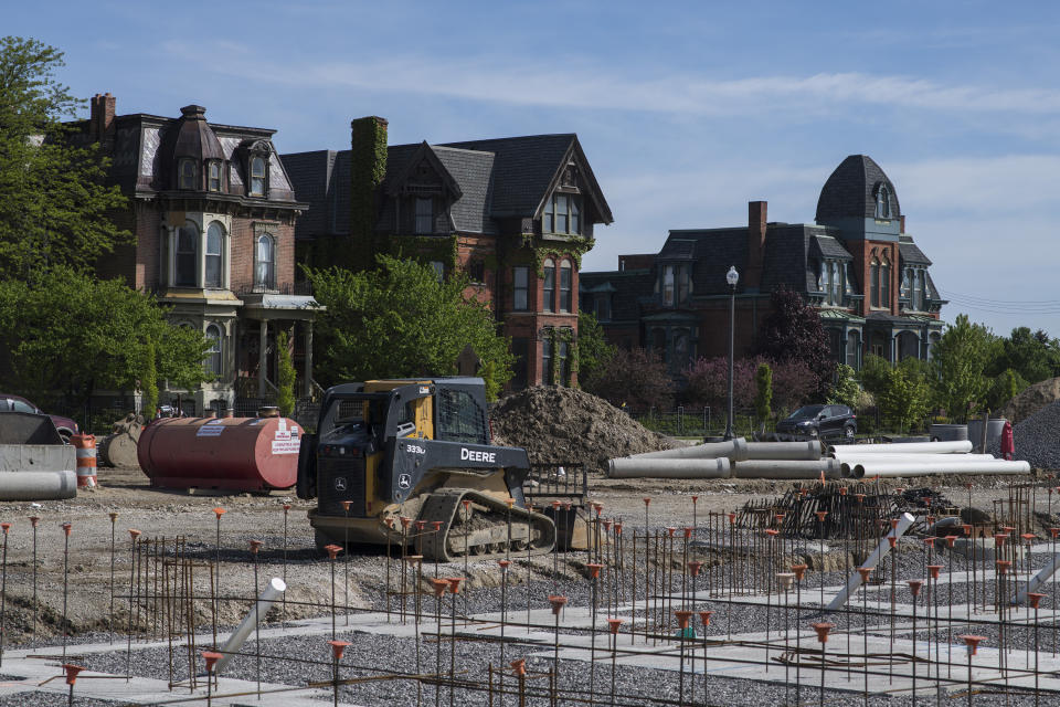 The rehabilitation of several mansions is seen as residential construction begins in Brush Park. (Photo: Brittany Greeson for Yahoo News)