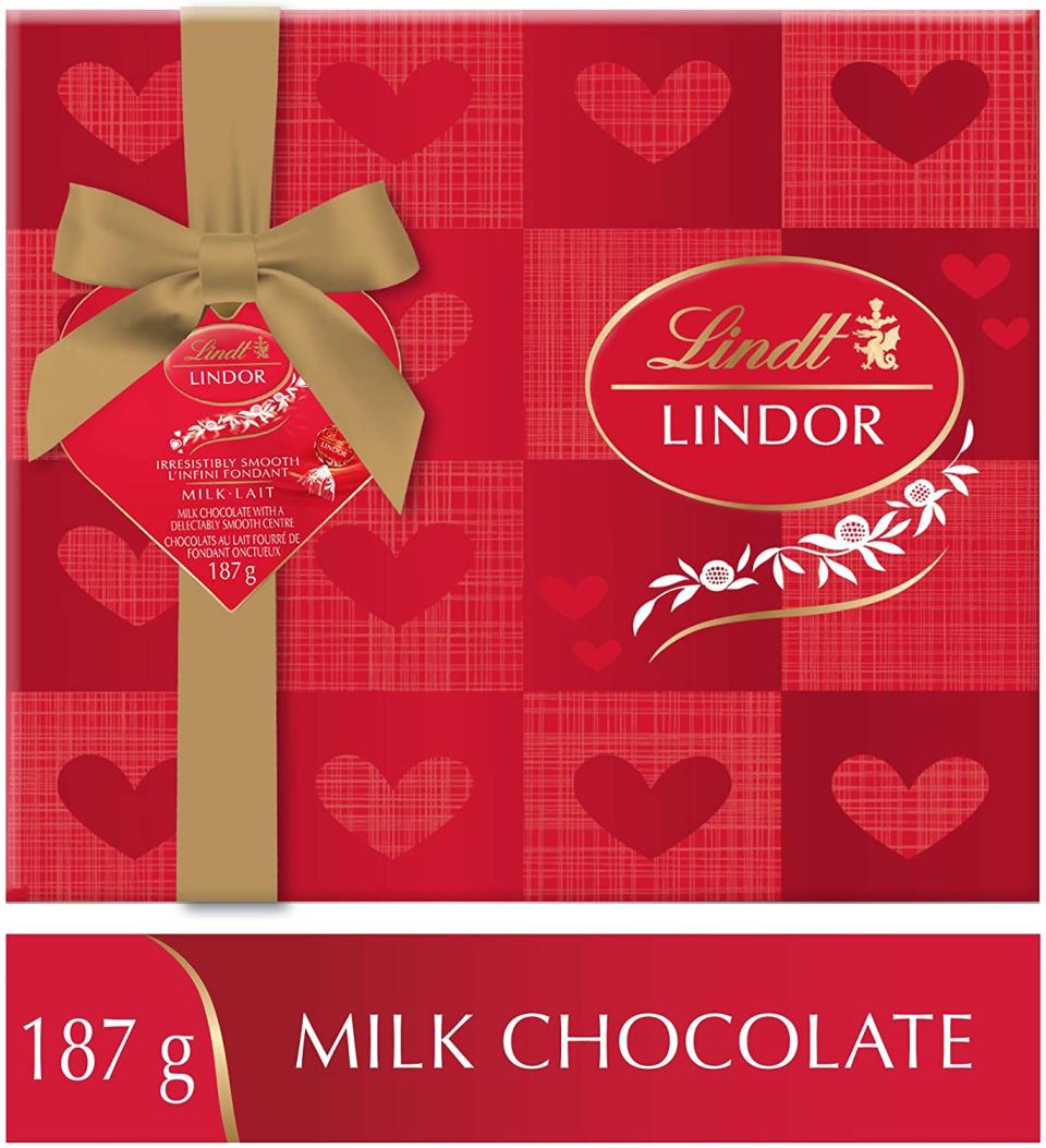 Lindt Lindor Valentine Gift Box Milk Chocolate. Image via Amazon