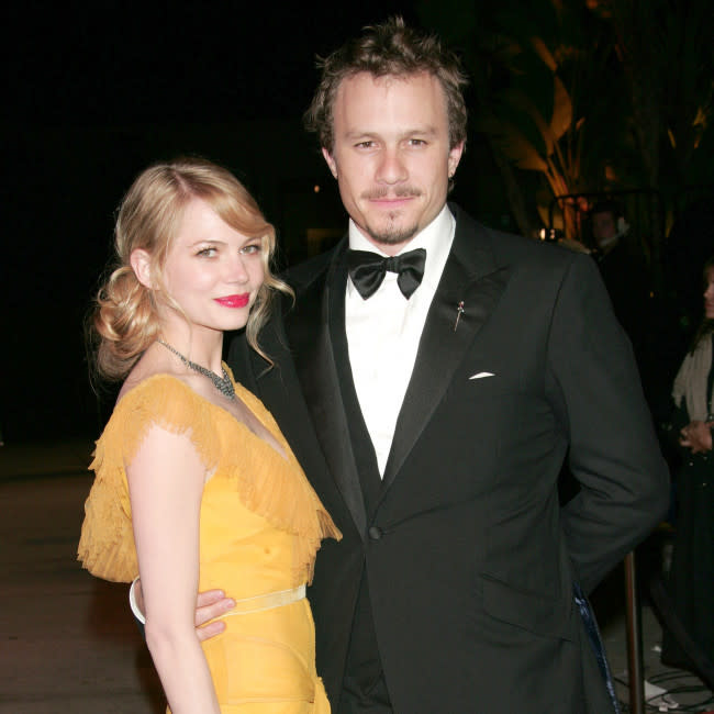 Michelle Williams con Heath Ledger credit:Bang Showbiz