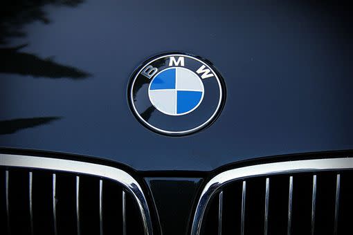 BMW先前曾發聲明否認品牌Logo代表螺旋槳。（圖／翻攝網路）