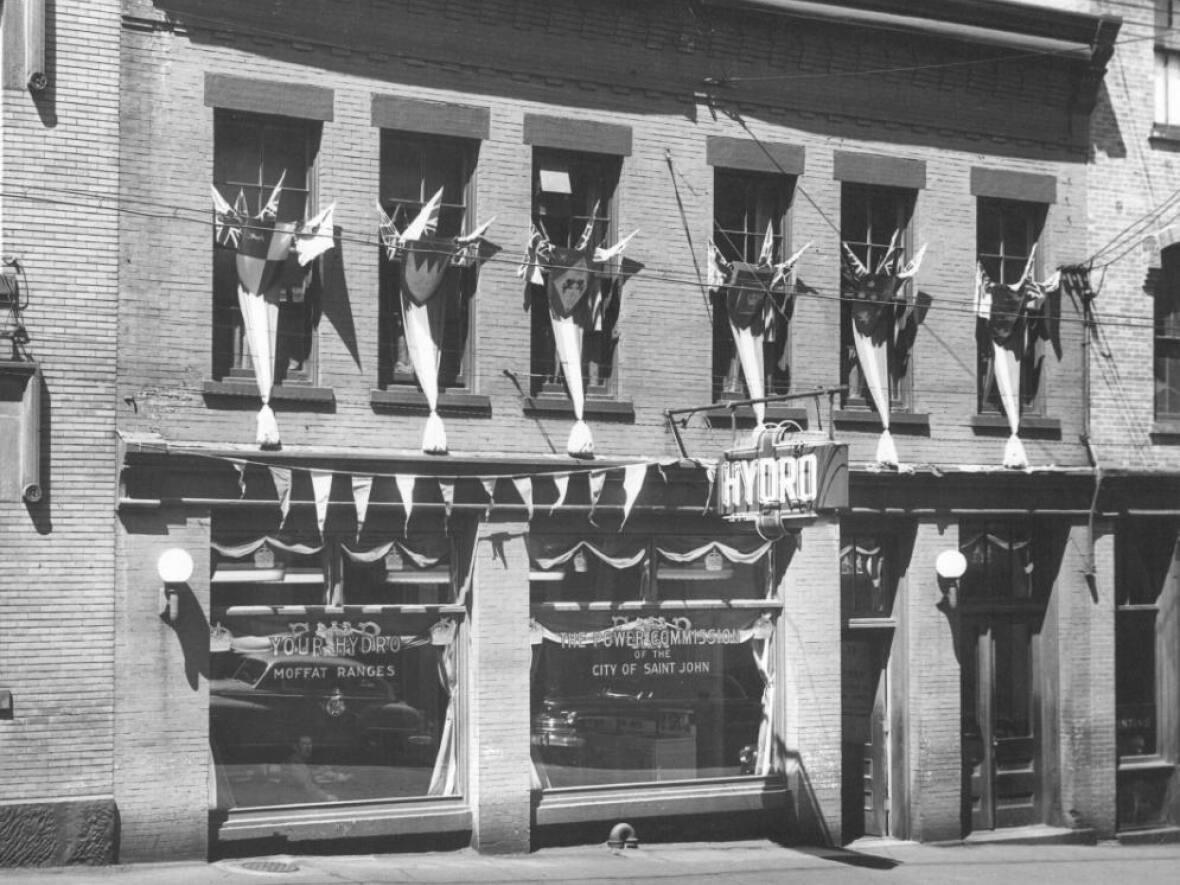 The office of what was then known as Civic Hydro is shown in 1953. This was just a few years after the utility had become the sole power distribution company in Saint John. (Submitted Saint John Energy  - image credit)