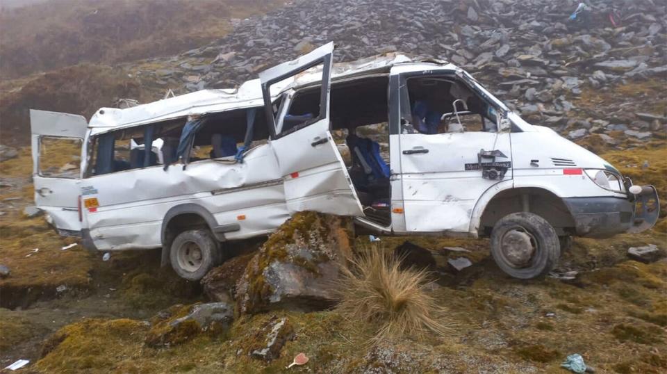 4 Dead, 16 Injured When Tourist Bus Drives Off a Cliff in Peru After Machu Picchu Trip