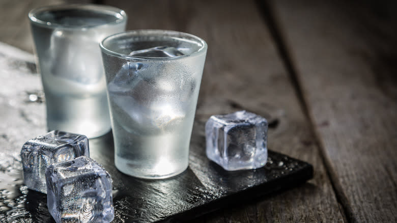 vodka glasses with ice