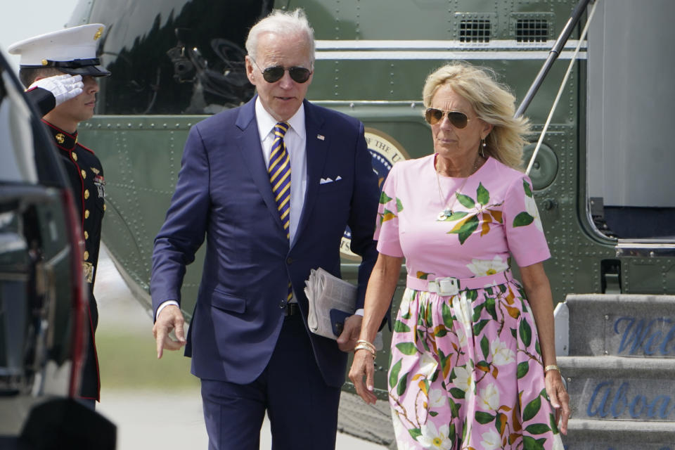 FILE - President Joe Biden and first lady Jill Biden exit Marine One at Charleston Executive Airport, S.C., Wednesday, Aug. 10, 2022. First lady Jill Biden has tested positive for COVID-19 again in an apparent “rebound” case, after she initially tested negative for the virus over the weekend. (AP Photo/Manuel Balce Ceneta, File)