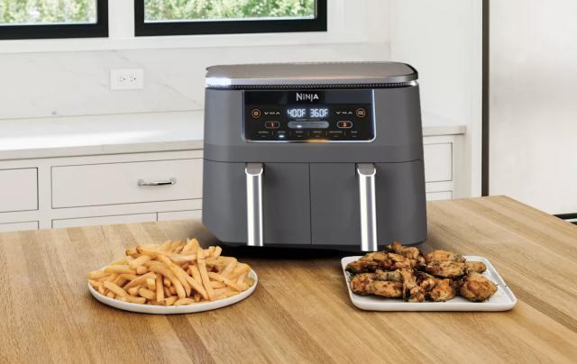 CROWNFUL 8 Quart Air Fryer, 8 in 1 Dual Basket with Independent