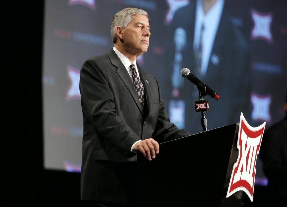 Big 12 commissioner Bob Bowlsby addresses attendees during Big 12 media day, Monday, July 18, 2016, in Dallas. With expansion still an unsettled issue for the Big 12 Conference, Commissioner Bowlsby gave his annual state of the league address to open football media days. And a day later he meets with the league's board of directors. (AP Photo/Tony Gutierrez)