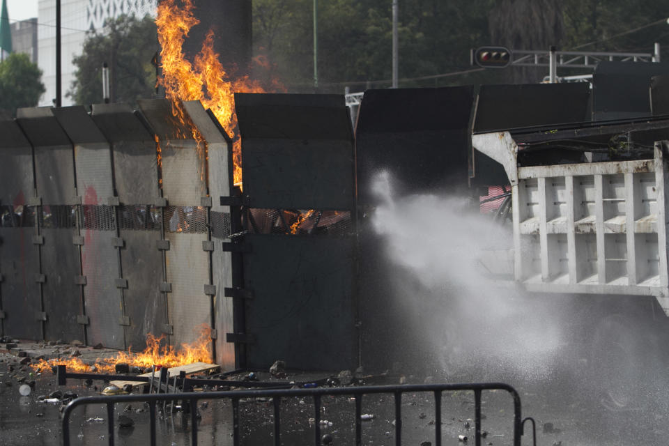 <p>1 de diciembre de 2012, día de la toma de posesión de Enrique Peña Nieto | CUARTOSCURO.COM </p>