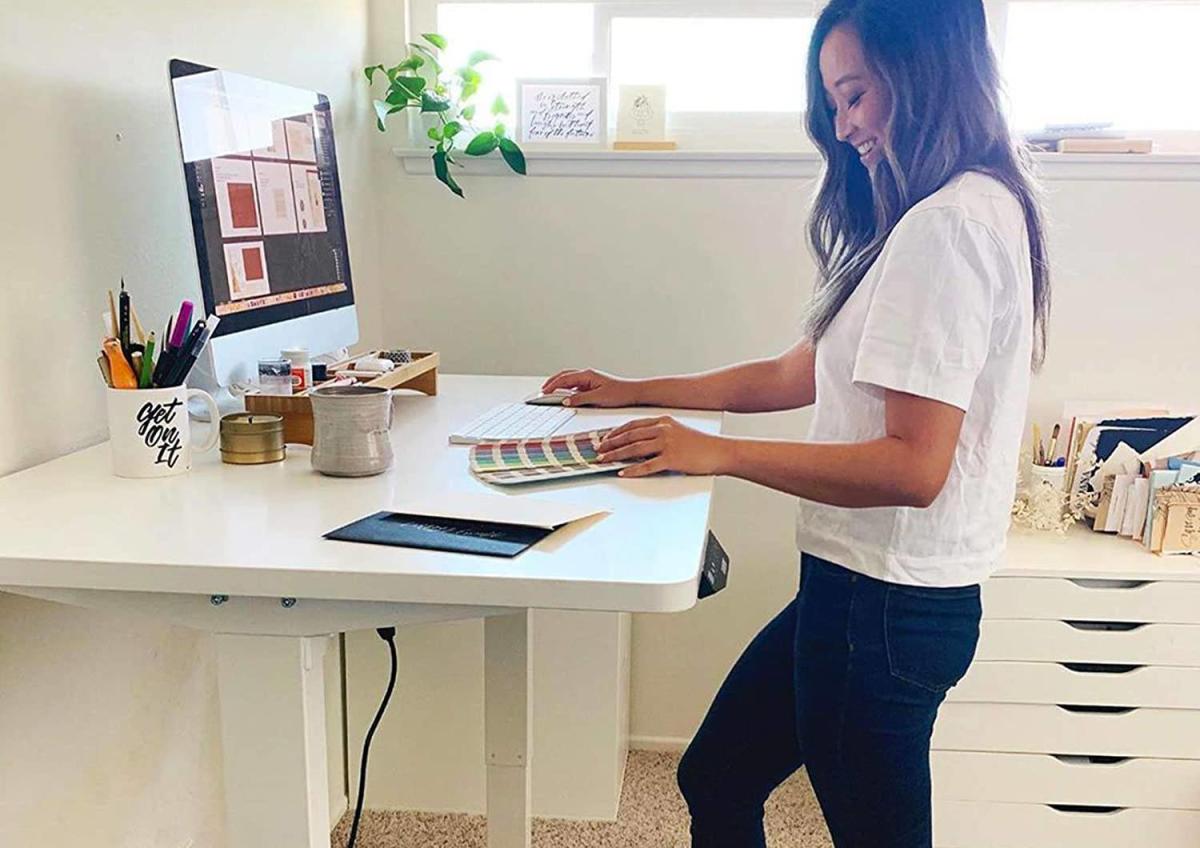 Don't sit on these last-minute standing desk deals from Flexispot this  Prime Day