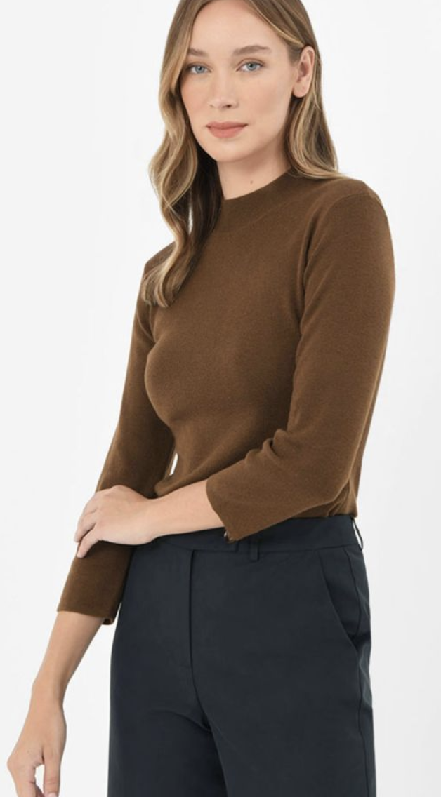 Woman in brown essential Forcast knit