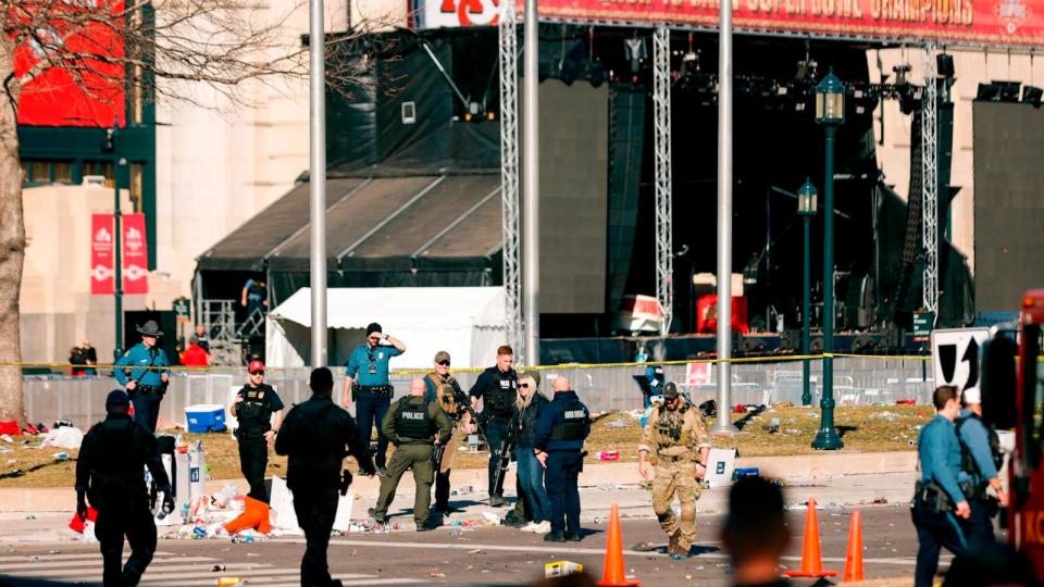 PHOTO: Law enforcement respond to a shooting at Union Station during the Kansas City Chiefs Super Bowl LVIII victory parade on February 14, 2024 in Kansas City, Missouri. (David Eulitt/Getty Images)