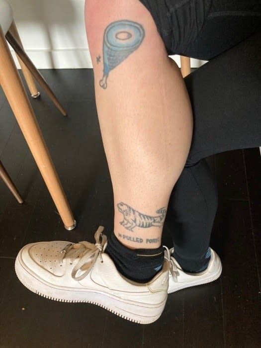 <div><p>"I have a blue ham with a 'footnote' because a tattoo of pulled pork would’ve looked like shit."</p><p> —<a href="https://www.buzzfeed.com/lilyf555" rel="nofollow noopener" target="_blank" data-ylk="slk:lilyf555;elm:context_link;itc:0;sec:content-canvas" class="link ">lilyf555</a></p></div><span><a href="https://www.buzzfeed.com/lilyf555" rel="nofollow noopener" target="_blank" data-ylk="slk:buzzfeed.com;elm:context_link;itc:0;sec:content-canvas" class="link ">buzzfeed.com</a></span>