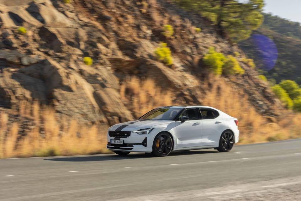 polestar 3 bst on mountain road