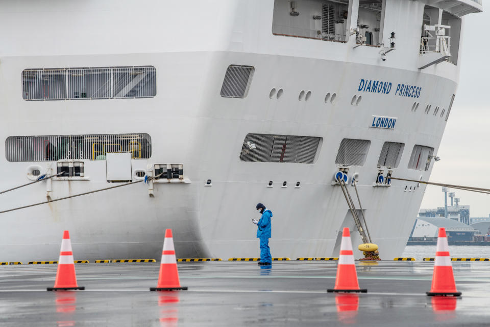 Diamond Princess Cruise Ship Remains Quarantined As Coronavirus Cases Grow (Carl Court / Getty Images)