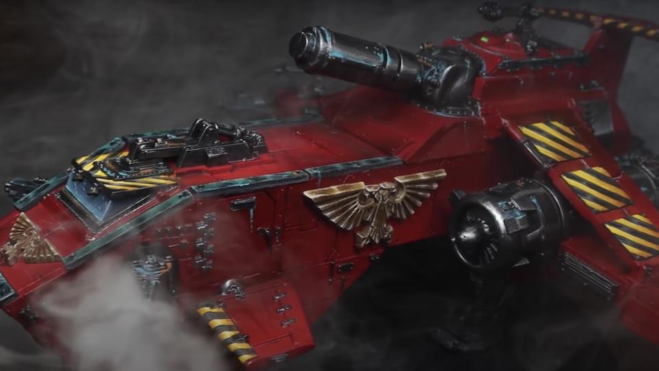 A red Thundership Warhammer 40,000 miniature