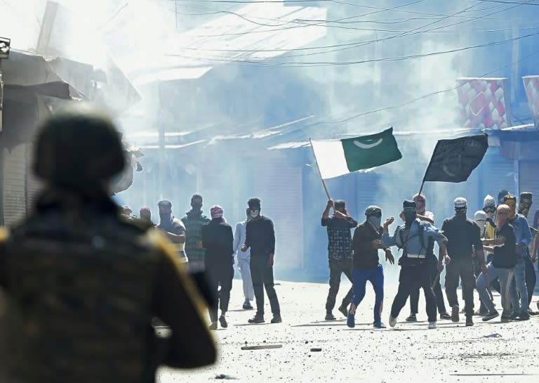 A new UN report comes after months of deadly clashes along the border that divides Kashmir into zones of Indian and Pakistani control