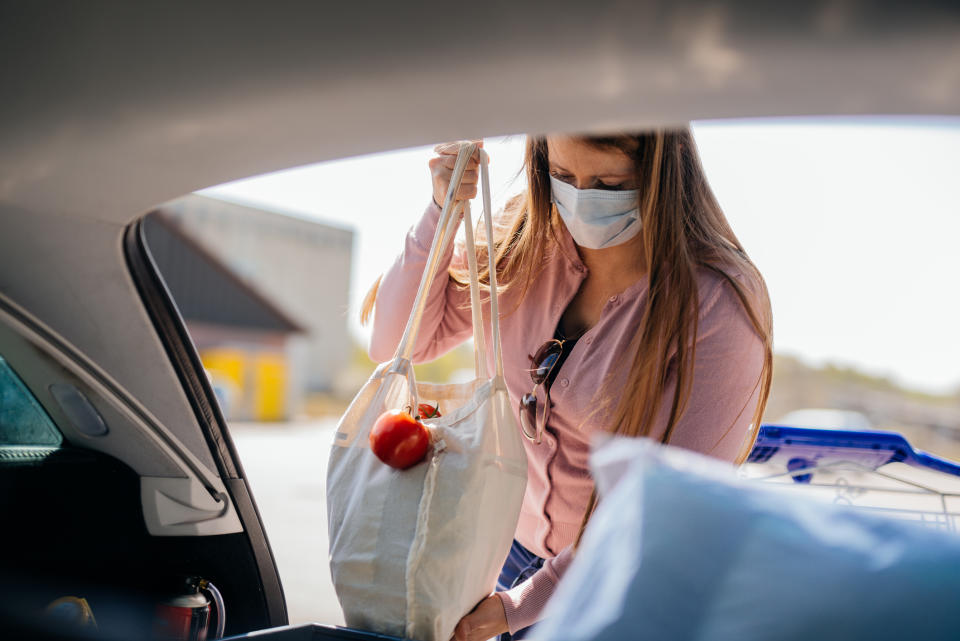 An die Masken im Supermarkt haben wir uns unterdessen gewöhnt. (Bild: Getty Images)