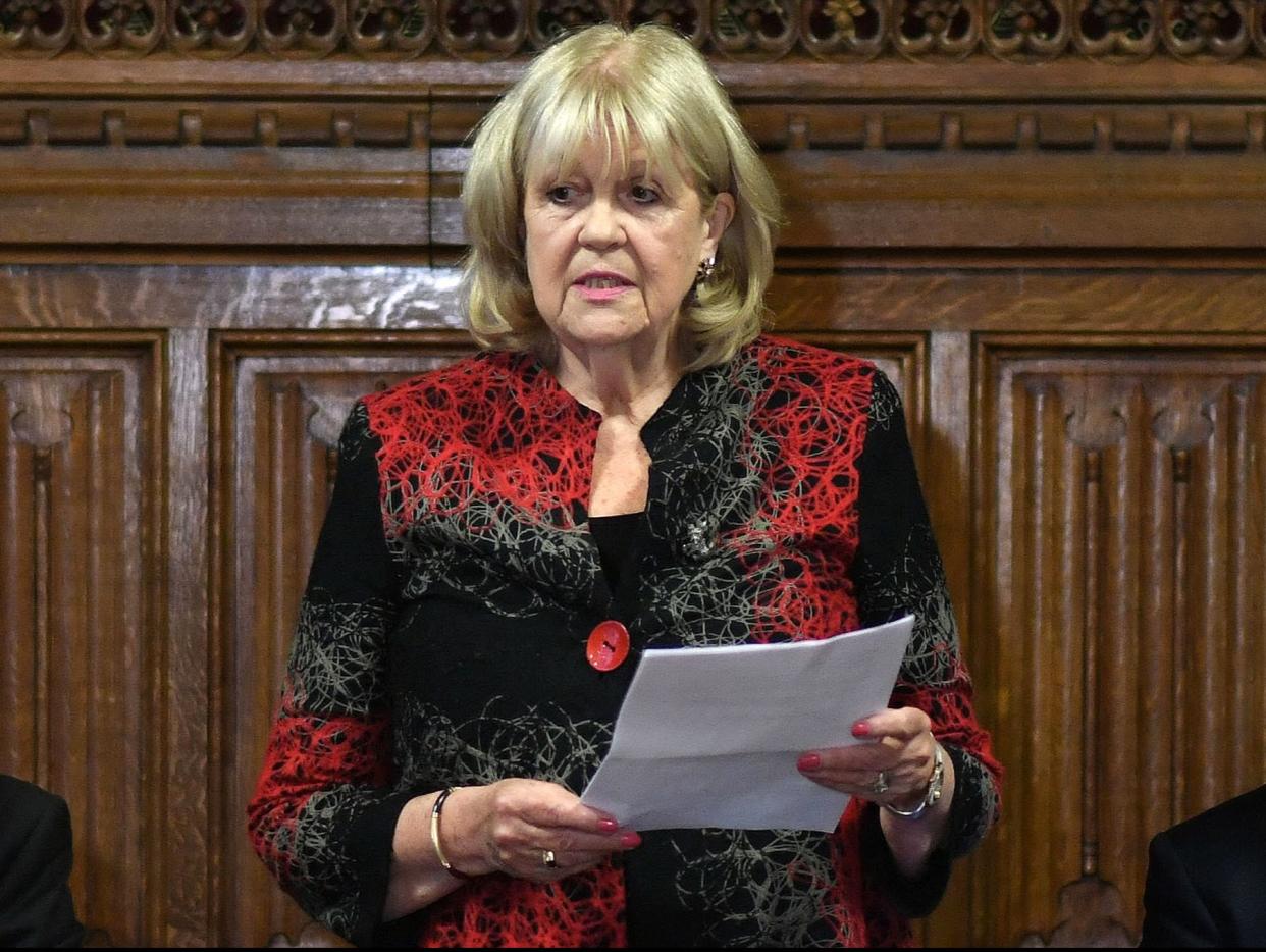 En junio de 2019, Cheryl Gillan anunció la lista de candidatos que participaron en el concurso de liderazgo del partido conservador. (POOL/AFP via Getty Images)