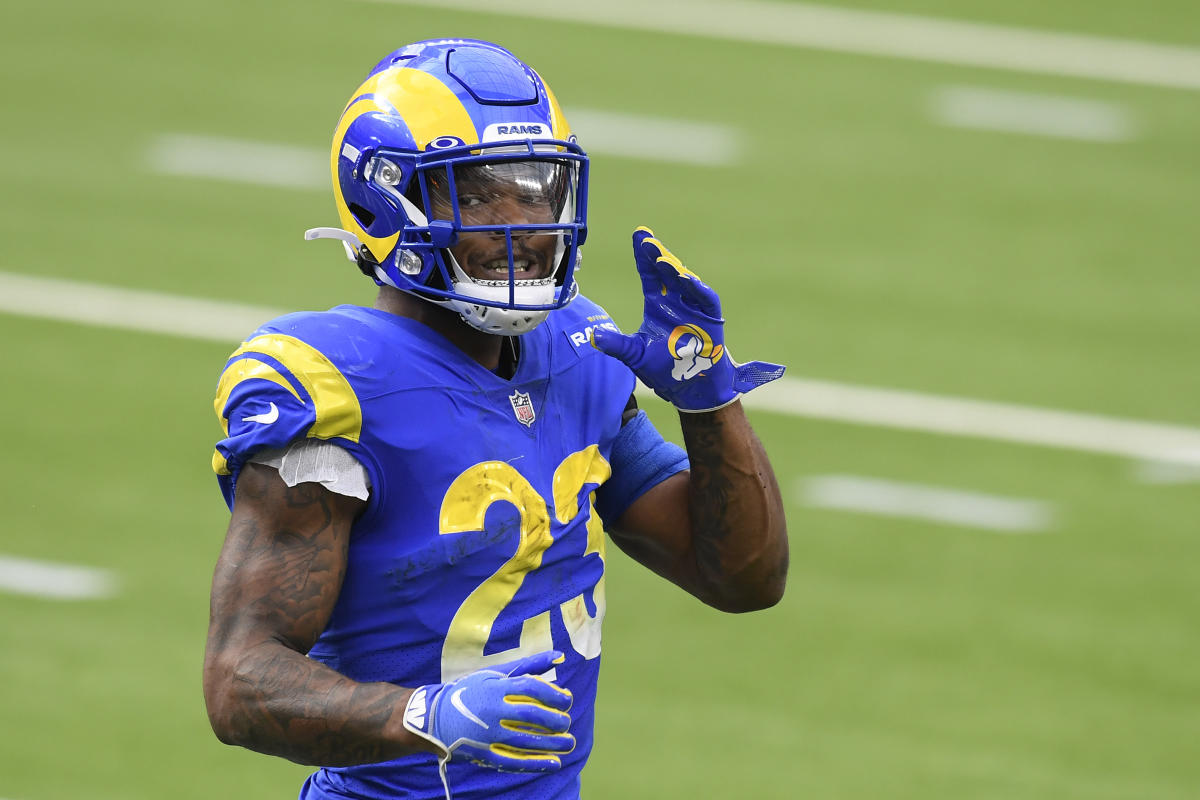 Los Angeles Rams' Todd Gurley makes over-the-shoulder catch in return from  injury