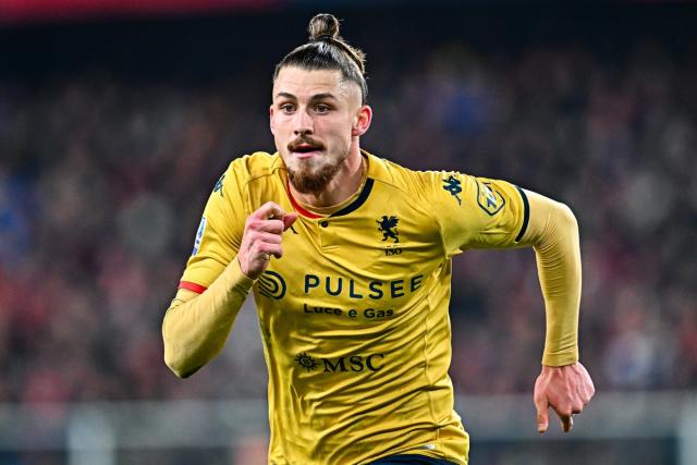 Radu Dragusin flying in for Tottenham medical as Spurs beat Bayern Munich  to January deal - Yahoo Sport