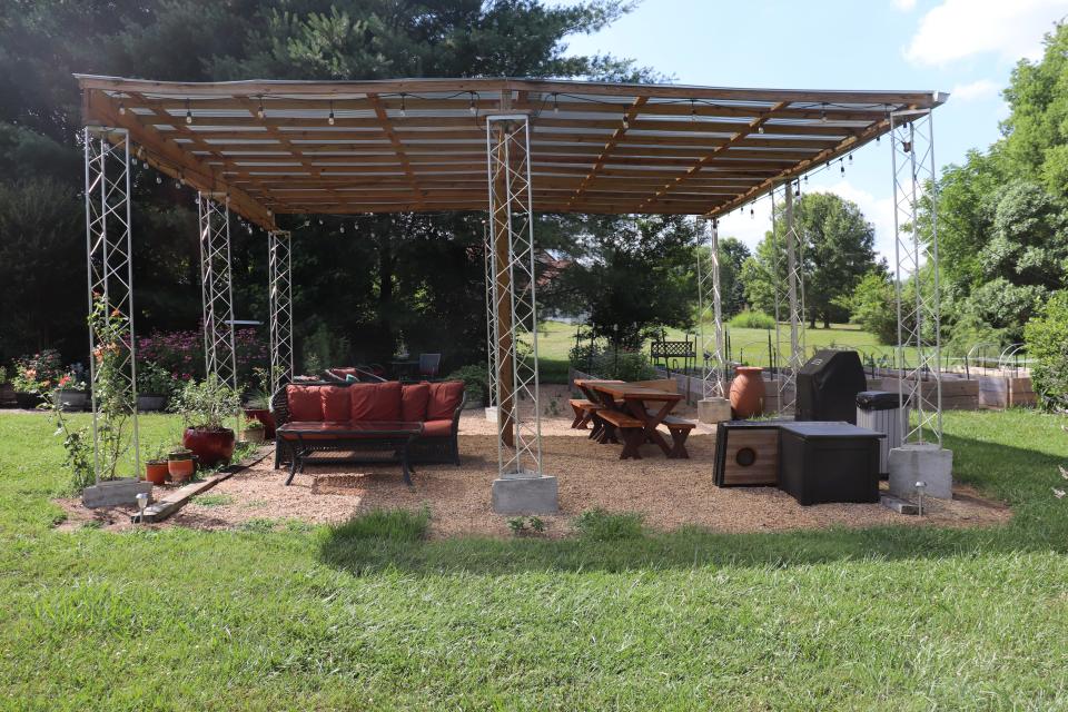 The outdoor seating area in the Dolly Parton-themed Airbnb