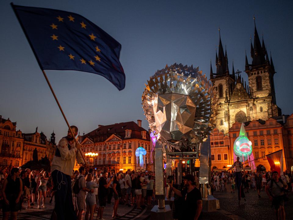 PRAGUE, CZECH REPUBLIC - JUNE 30: A procession behind the lion's heart with a monumental lion puppet at the head of the event Prague, the Heart of Europe, organised during the Czech Republic's takeover of the EU Council Presidency in Prague, Czech Republic on June 30, 2022. (Photo by Lukas Kabon/Anadolu Agency via Getty Images)