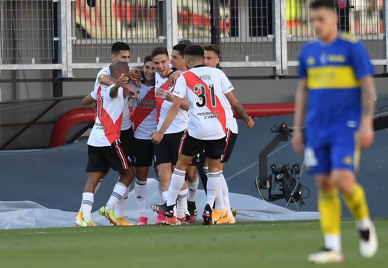 Superclásico en el bolsillo: en un duelo crucial hacia el título, River le ganó a Boca por 2-1 en el Monumental