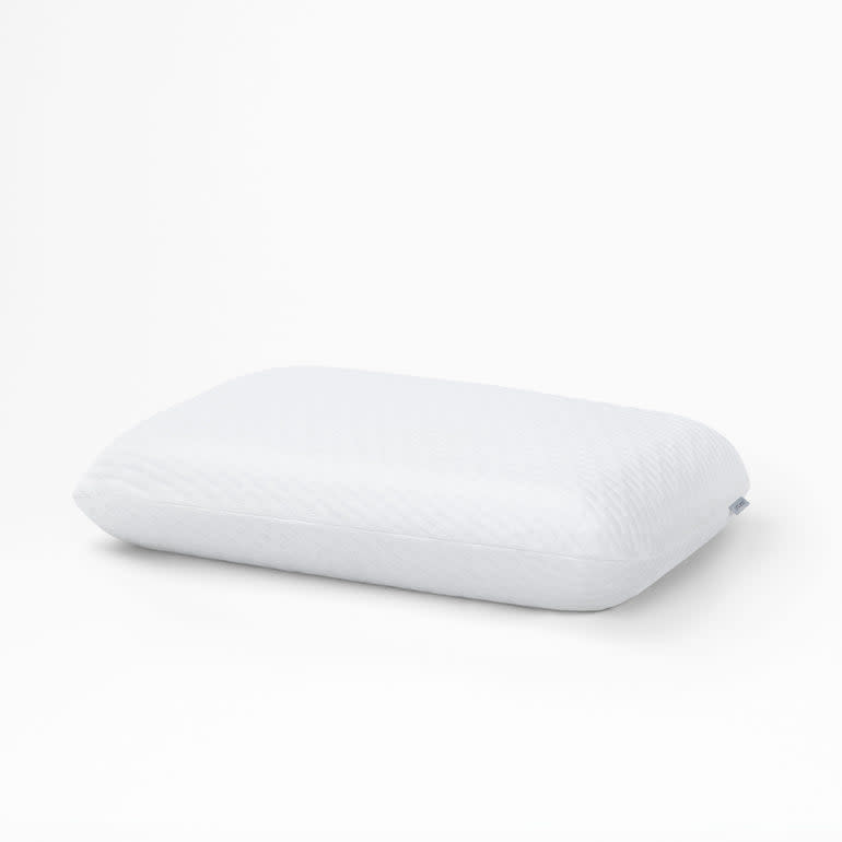 <p><a href="https://go.redirectingat.com?id=74968X1596630&url=https%3A%2F%2Fwww.tuftandneedle.com%2Fproducts%2Ffoam-pillow&sref=https%3A%2F%2Fwww.veranda.com%2Fshopping%2Fhome-accessories%2Fg61877924%2Fbest-luxury-pillows%2F" rel="nofollow noopener" target="_blank" data-ylk="slk:Shop Now;elm:context_link;itc:0;sec:content-canvas" class="link rapid-noclick-resp">Shop Now</a></p><p>Original Foam Pillow </p><p>tuftandneedle.com</p><p>$80.00</p>