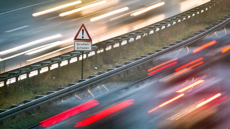 Mit der neuen GmbH will der Bund 13.000 Kilometer Autobahn zentral verwalten. Foto: dpa