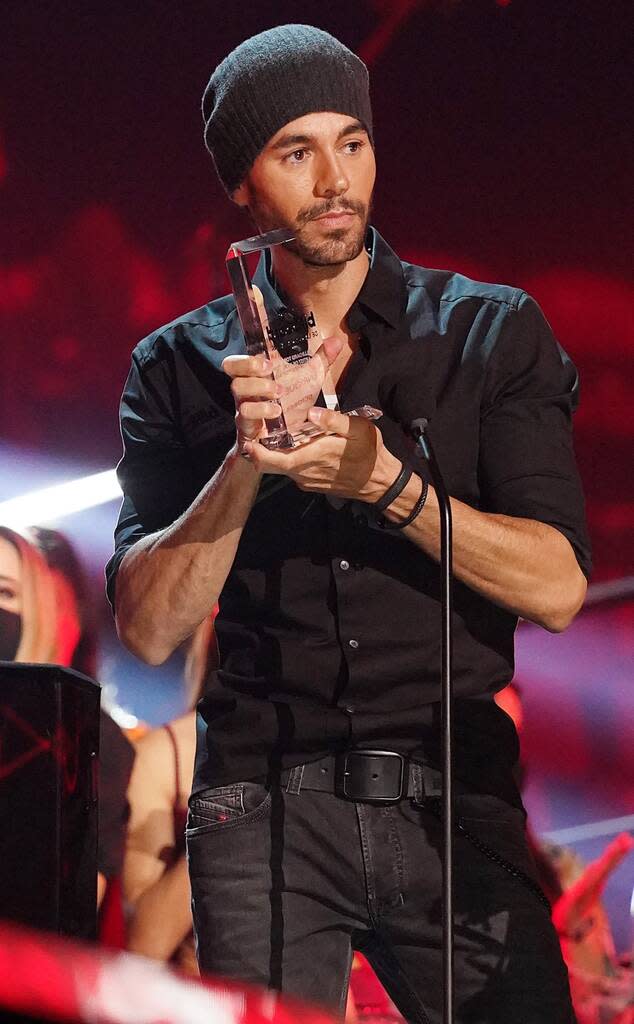 Enrique Iglesias, 2020 Billboard Latin Music Awards, Show