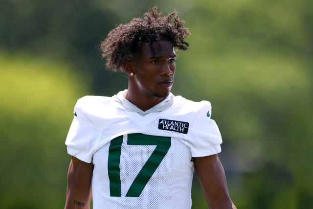 Jets first-rounder Garrett Wilson adorably learns just how real