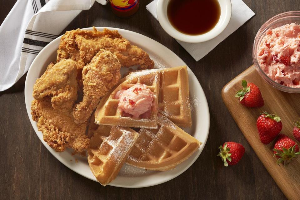 A serving of Metro Diner's chicken and waffles.
