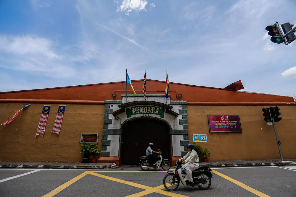 The view of the entrance to the Penang Prison along Jalan Penjara. — Picture by Sayuti Zainudin