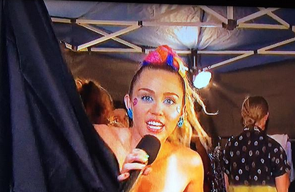 Miley Cyrus' Nip Slip at the VMAs Just Made Twitter Explode