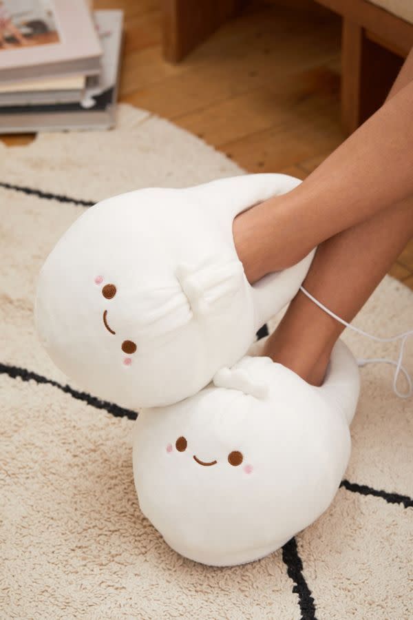 6) Smoko Heated Slipper