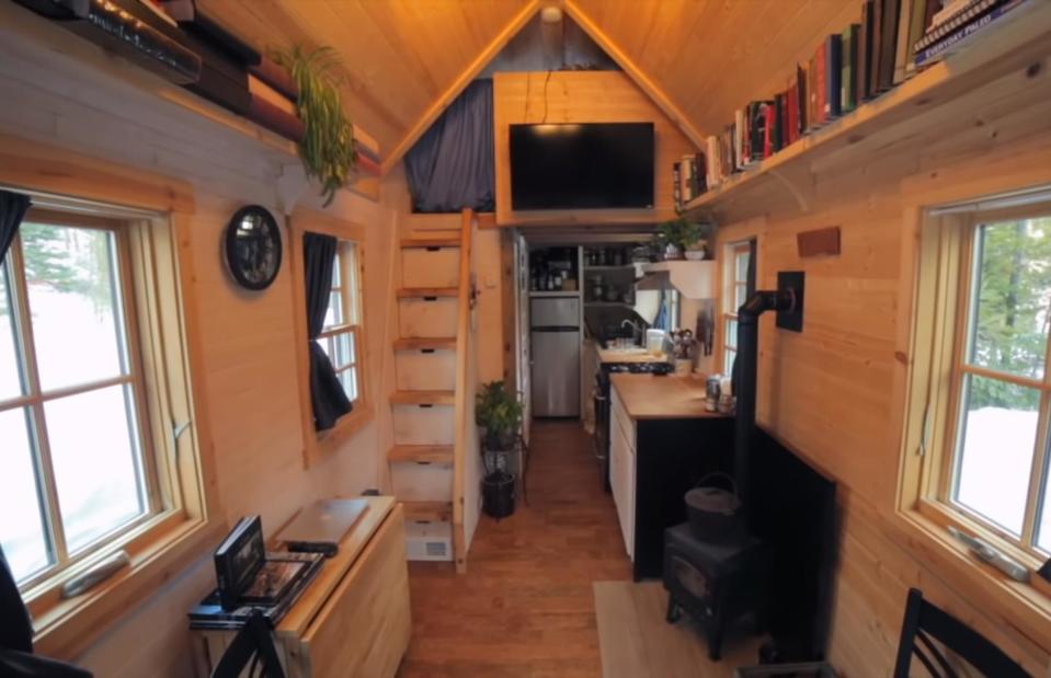 <p>Tiny House Expedition / YouTube</p>