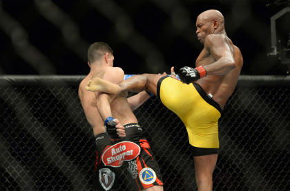 Anderson Silva broke his left leg in his last fight against Chris Weidman, but he threw plenty of kicks on Saturday. (USAT)