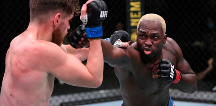 Derek Brunson cracks Edmen Shahbazyan at UFC Vegas 5