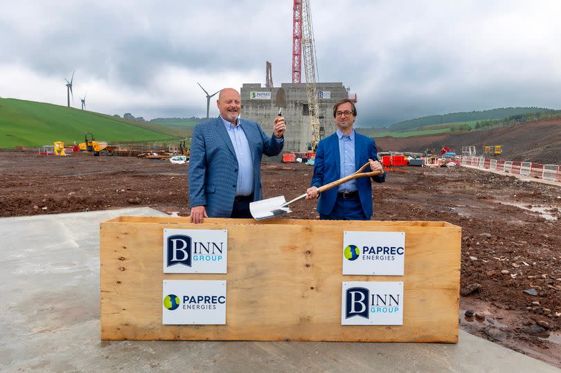 Allan MacGregor, CEO Binn Group, and  Sebastien Petithuguenin, CEO of PAPREC Energies,